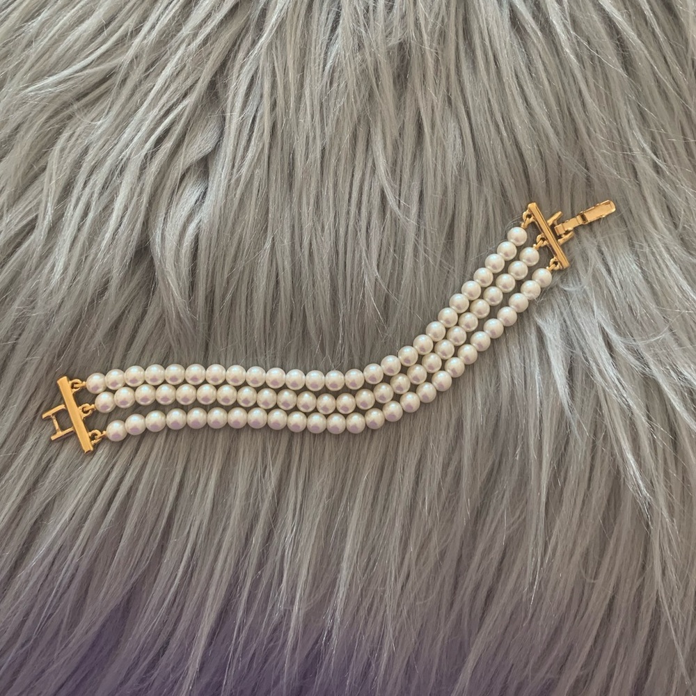 Vintage Faux Pearl Bracelet